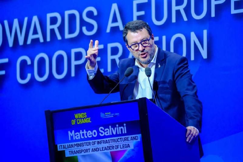 
	Salvini arroccato sul sovranismo, Lega divisa pure sul programma
